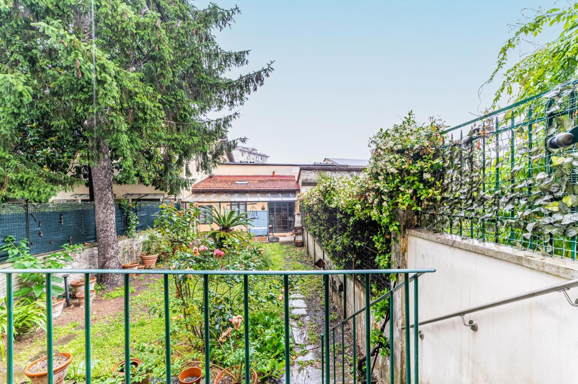 Bright Apartment With Private Garden And Balcony Firenze Kültér fotó